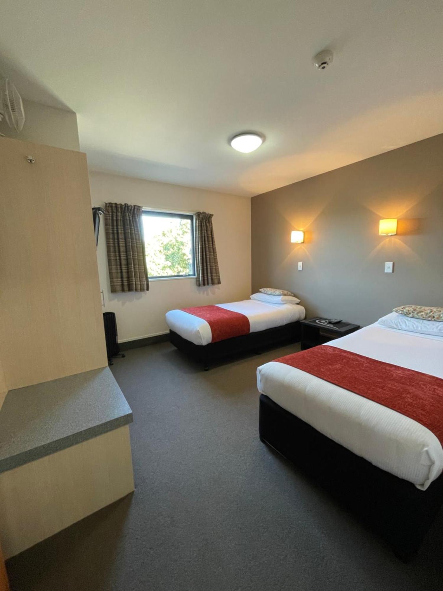 Bella Vista Motel אשברטון מראה חיצוני תמונה